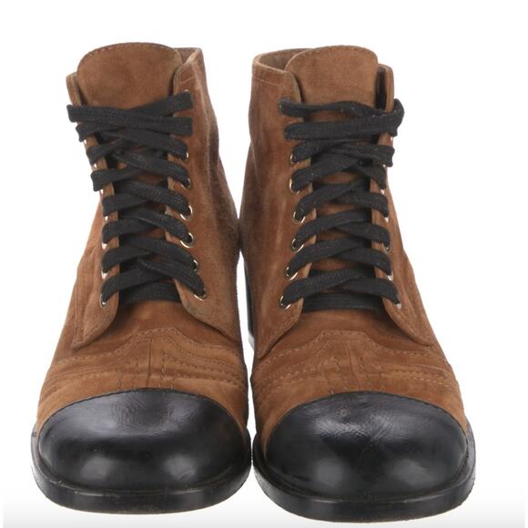 Chanel 2018 Interlocking CC Logo Lace-Up Boots - Picture 3 of 5